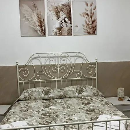Phaedra House בית נופש נאפולי