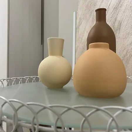 Phaedra House בית נופש *